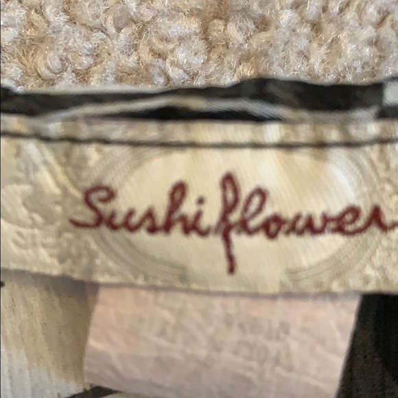 Sheer blouse by sushi flowers. - Picture 4 of 5